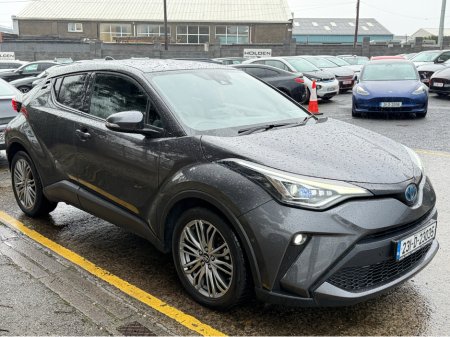 2023 Toyota C-HR HYBRID..Keyless Entry..Apple CarPlay €22,750 thumbnail