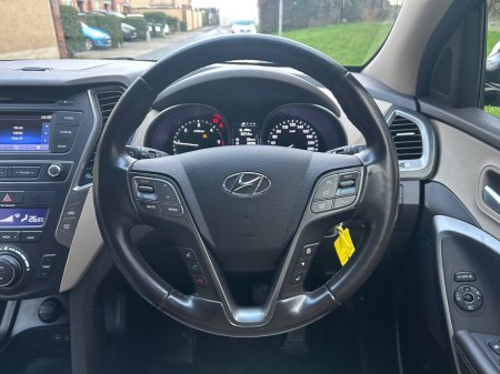2016 Hyundai Santa Fe 2.2 CRDi 4WD Executive €14,950 thumbnail
