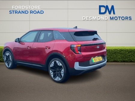 2025 Ford Explorer PREMIUM EV AWD €43,250 thumbnail