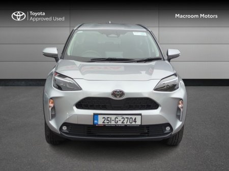 2025 Toyota Yaris Cross - thumbnail 5