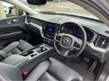 2023 Volvo XC60 - thumbnail 16