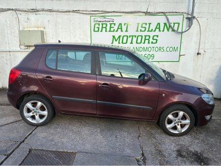 2011 Skoda Fabia - thumbnail 4