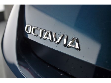 2023 Skoda Octavia 2.0 TDI STYLE 115BHP DSG thumbnail