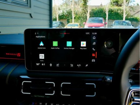 2025 Renault 5 - thumbnail 23