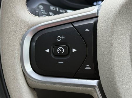 2021 Volvo XC60 - thumbnail 27