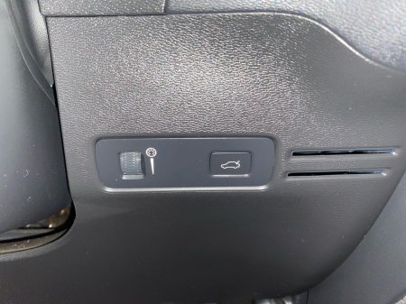 2022 Volvo XC40 - thumbnail 14