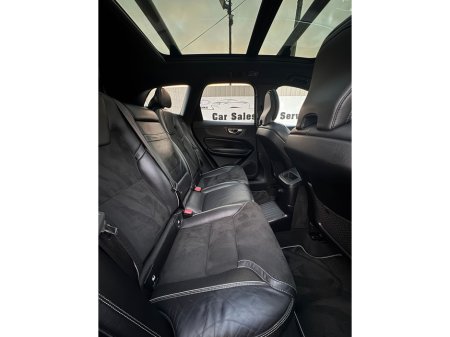 2018 Volvo XC60 2.0 T8 R-DESIGN PRO AWD 303PS AUTO B4 MOMENTUM 197HP 5DR A €29,800 thumbnail