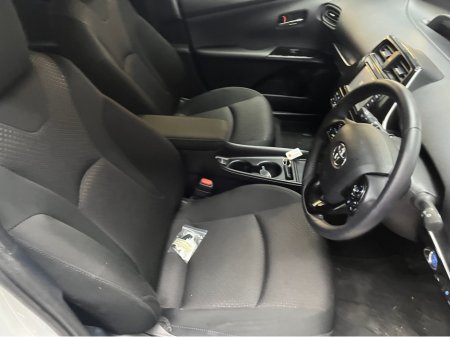 2022 Toyota Prius - thumbnail 9