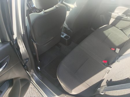 2020 Suzuki Swift - thumbnail 12