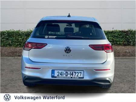 2024 Volkswagen Golf 2.0 TDI 115HP Life €28,975 thumbnail