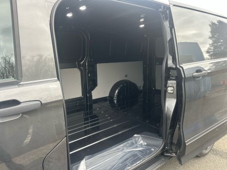 2026 Volkswagen Transporter - thumbnail 8