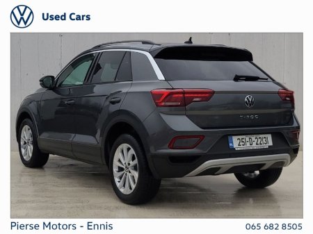 2025 Volkswagen T-Roc - thumbnail 3