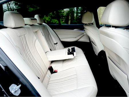 2021 BMW 5 Series - thumbnail 9