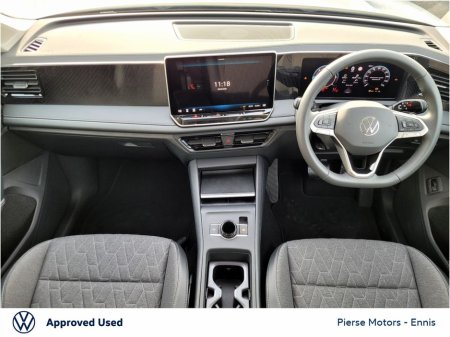 2026 Volkswagen Tiguan - thumbnail 4