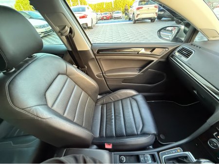 2019 Volkswagen Golf HIGHLINE PRO - 2.0L DIESEL - AUTO - 12M WARRANTY - CAR: 1600 €21,950 thumbnail