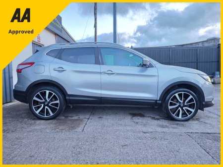 2016 Nissan Qashqai * LOW MILES * TOP SPEC * €11,995 thumbnail