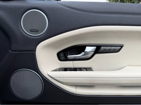 2017 Land Rover Range Rover Evoque PANORAMIC ROOF..CREAM LEATHER..2 KEYS €23,950 thumbnail