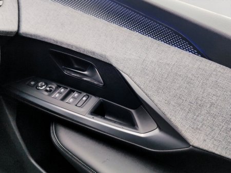 2025 Peugeot 5008 - thumbnail 6