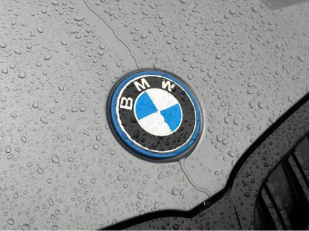 2023 BMW 3 Series - thumbnail 11