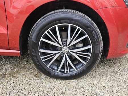 2016 Volkswagen Polo - thumbnail 30