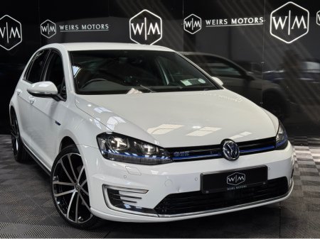 2015 Volkswagen Golf 1.4 GTE 201PS S/A 5DR AUTO €15,950 thumbnail
