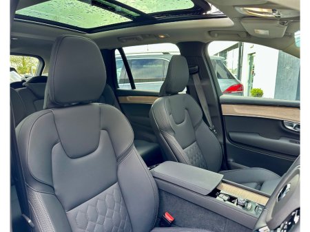 2025 Volvo XC90 - thumbnail 7