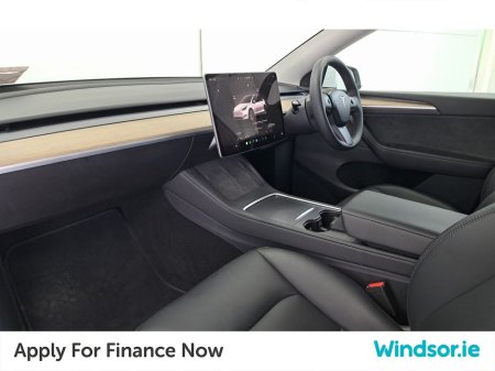 2023 Tesla Model Y - thumbnail 4