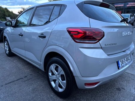 2024 Dacia Sandero TCe 90 Essential €15,500 thumbnail