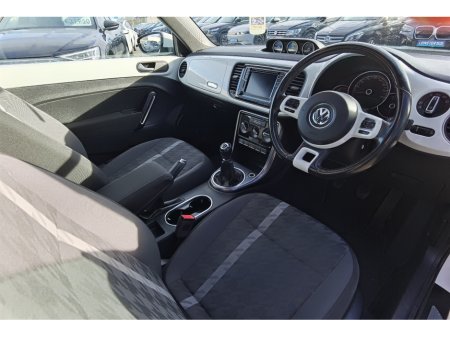 2017 Volkswagen Beetle 1.2TSI DESIGN **SUNROOF** - FINANCE AVAILABLE - CALL US TODAY ON 01 492 6566 OR 087-092 5525 €12,950 thumbnail