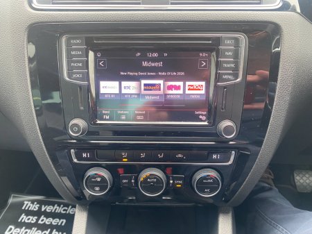 2017 Volkswagen Jetta - thumbnail 17