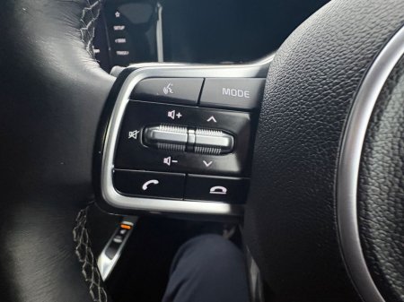 2024 Kia Sorento DSL MY23 SAM 5DR Auto, warranty till 2031, *1 year AA* Heated Front Seats, Stop/Start Button, Bluetooth, Lane Departure Warning, Reversing Camera, €55,900 thumbnail