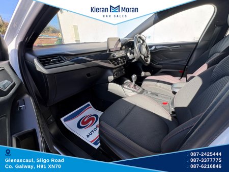 2020 Ford Focus - thumbnail 12