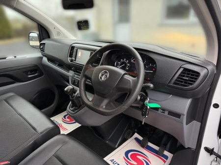 2021 Opel Vivaro 3100 DYNAMICS S/S L2H1 **2.0 120 BHP**NO VAT**LWB**FSH**ONE UK OWNER**MINT** €14,750 thumbnail