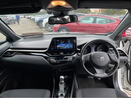 2020 Toyota C-HR HYBRID LUNA SPORT AUTOMATIC 1.8 PETROL //ADAPTIVE CRUISE CONTROL//KEYLESS ENTRY//REVERSE CAMERA//HEATED SEATS// €22,950 thumbnail