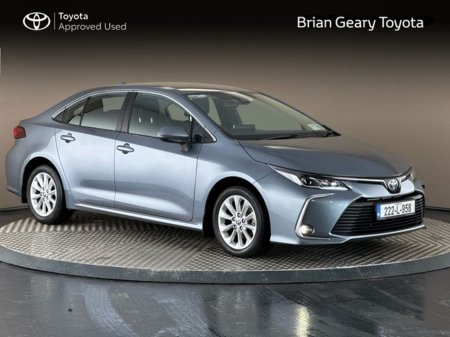 2022 Toyota Corolla HYBRID LUNA SALOON €26,950