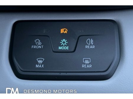 2025 Ford Explorer PREMIUM EV AWD €43,250 thumbnail