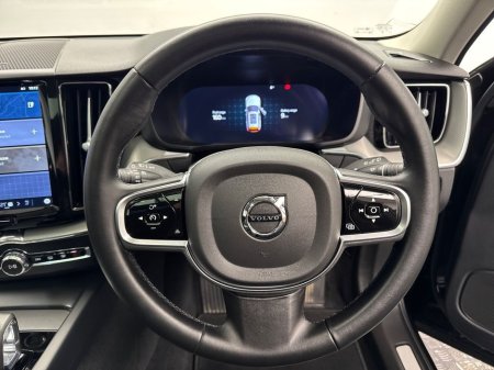 2023 Volvo XC60 - thumbnail 13