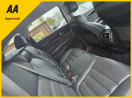 2016 Kia Sorento 2.2 CRDI KX-2 AWD 5DR €13,950 thumbnail