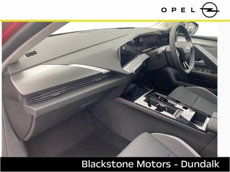 2025 Opel Astra SC 54KWh EV 155PS €27,950