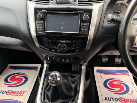 2019 Nissan Navara TEKNA 2.3 DCI 190 **FULLY KITTED**NO VAT**FSH**MINT**ONE UK OWNER** €22,450 thumbnail