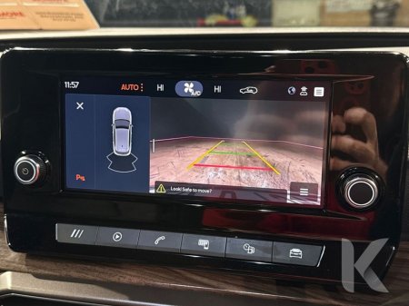 2021 SEAT Leon MANUAL 1.0TSI - REVERSE CAMERA - CRUISE CONTROL - A/C HEATING CONTROLS €19,950 thumbnail