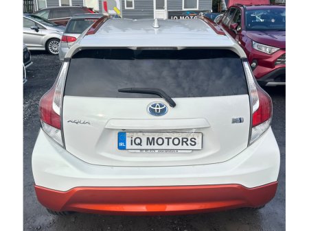 2017 Toyota Aqua - thumbnail 5