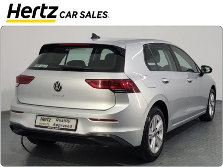 2023 Volkswagen Golf LIFE 2.0 TDI 115HP Diesel Manual €26,995 thumbnail