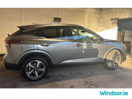 2023 Nissan Qashqai 1.3 PET MILD HYBRID SV PREMIUM €29,995 thumbnail