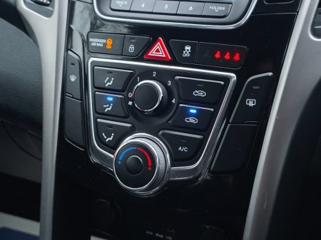 2014 Hyundai i30 1.4L Petrol Classic with Bluetooth €7,990 thumbnail