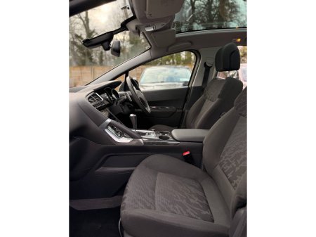 2013 Peugeot 3008 - thumbnail 32