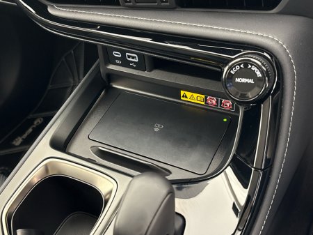 2025 Lexus NX 450 h+ - thumbnail 16