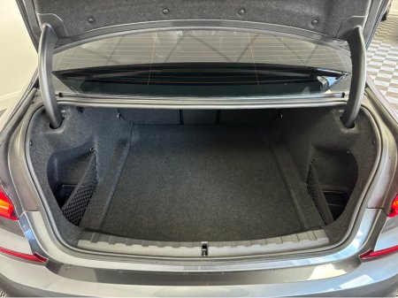 2021 BMW 3 Series - thumbnail 15