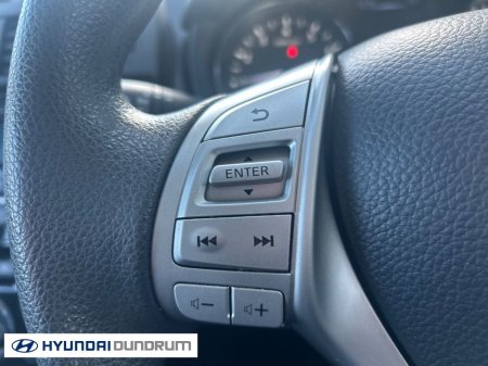 2017 Nissan Pulsar - thumbnail 17