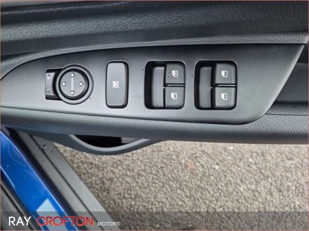 2026 Kia Stonic NEW STONIC FROM €31,490 thumbnail